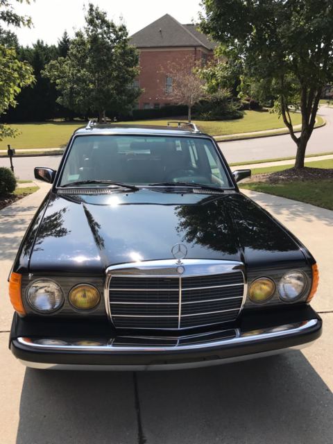1981 Mercedes-Benz 300-Series 300 Turbo Diesel - photo 3