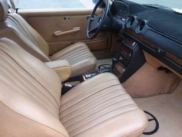 1981 Mercedes-Benz 300-Series Base Coupe 2-Door - photo 10