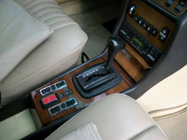 1981 Mercedes-Benz 300-Series - photo 10