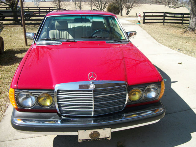 1981 Mercedes-Benz 300-Series - photo 3