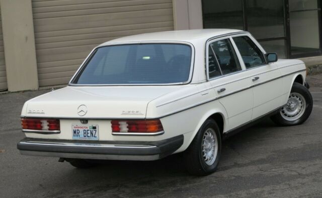 1981 Mercedes-Benz 300-Series 300S - photo 5