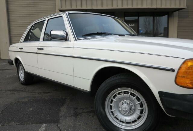 1981 Mercedes-Benz 300-Series 300S - photo 9