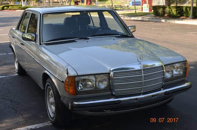 1981 Mercedes-Benz 300-Series 300D Euro W123 German Spec - photo 2