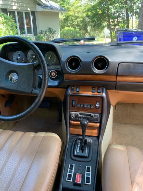 1981 Mercedes-Benz 300-Series 300D, DIESEL - photo 10