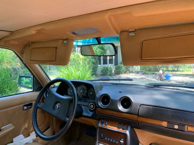 1981 Mercedes-Benz 300-Series 300D, DIESEL - photo 11