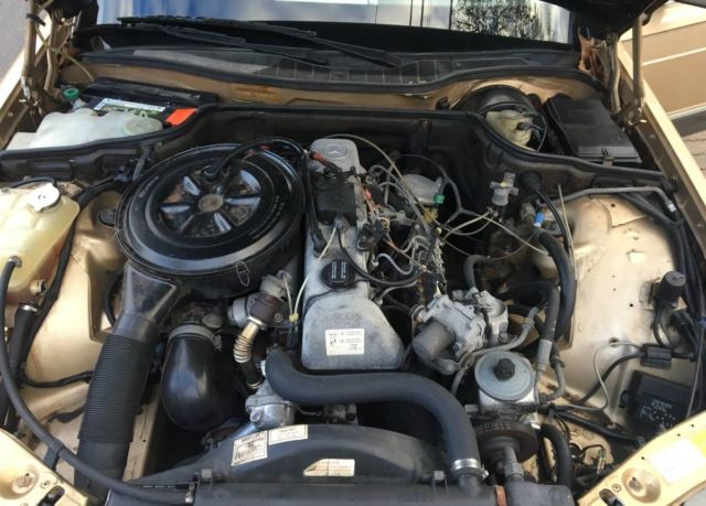 1981 Mercedes-Benz 300-Series - photo 10