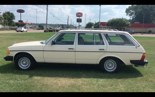 1981 Mercedes Benz 300td Turbo Diesel Wagon 1981 Mercedes-Benz 300-Series