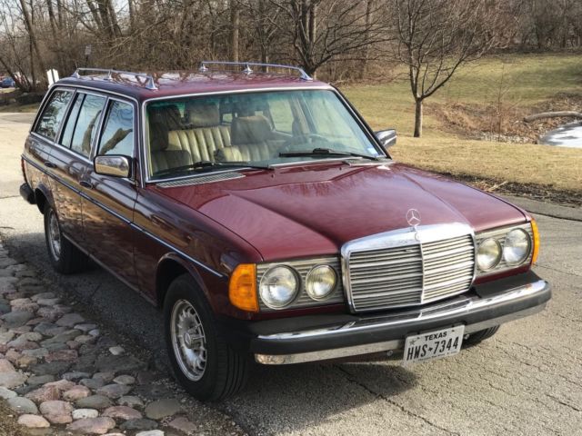 1981 Mercedes-Benz 300-Series Base Wagon 4-Door - photo 2