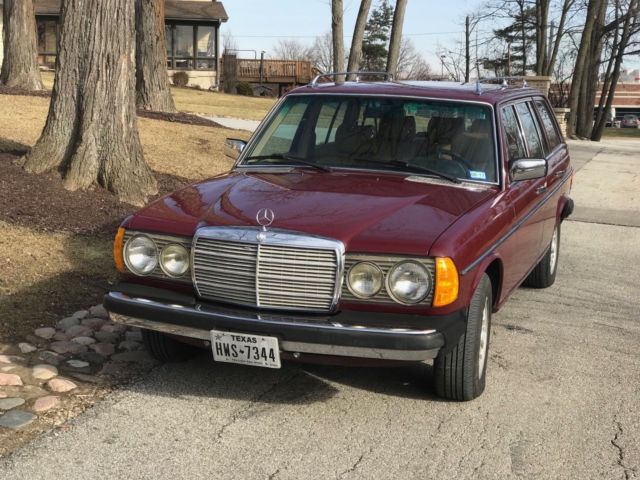 1981 Mercedes-Benz 300-Series Base Wagon 4-Door - photo 5