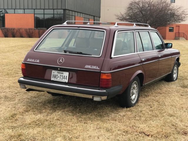 1981 Mercedes-Benz 300-Series Base Wagon 4-Door - photo 7