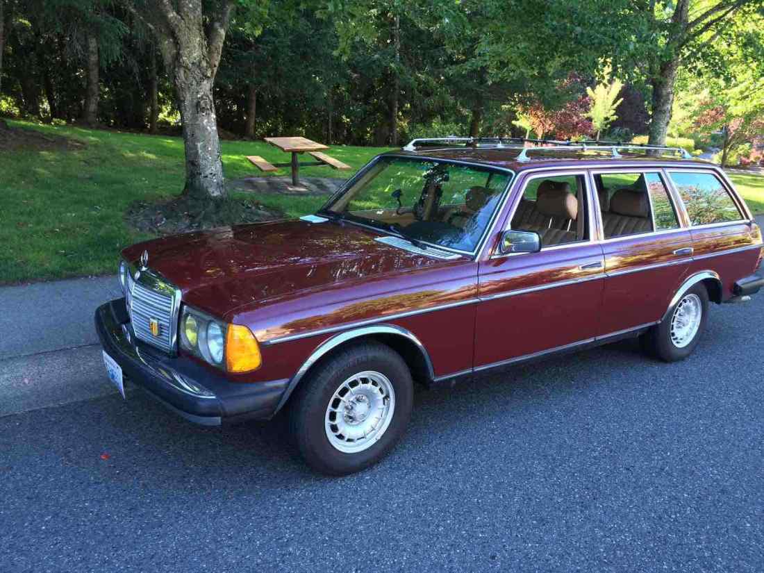 1981 Mercedes-Benz 300TD Wagon Red RWD Automatic TD 1981 Mercedes-Benz 300TD TD
