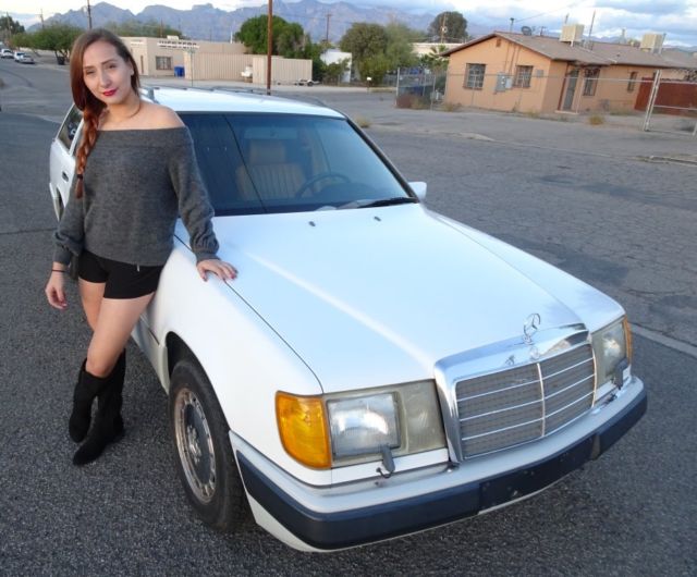 1981 Mercedes-Benz 300TE AWD Wagon Rust FREE Arizona car AC 3rd row seating RARE 1981 Mercedes-Benz 300-Series TE All Wheel Drive