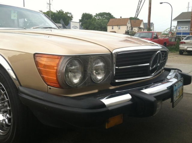 1981 Mercedes-Benz 300-Series COUP 2-DOOR - photo 2