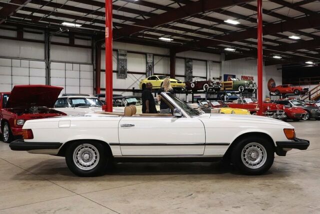 1981 Mercedes-Benz SL-Class -- - photo 6