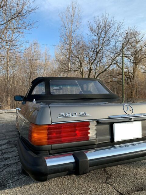 1981 Mercedes-Benz SL-Class - photo 11