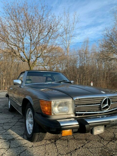 1981 Mercedes-Benz SL-Class - photo 4