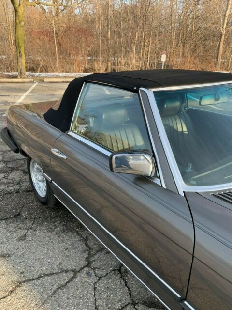 1981 Mercedes-Benz SL-Class - photo 6