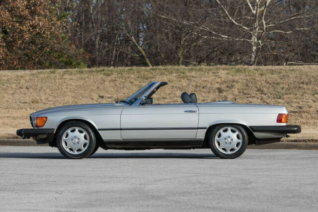 1981 Mercedes-Benz SL-Class Two Tops - photo 5