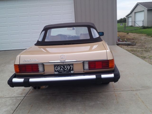 1981 Mercedes-Benz 300-Series - photo 2