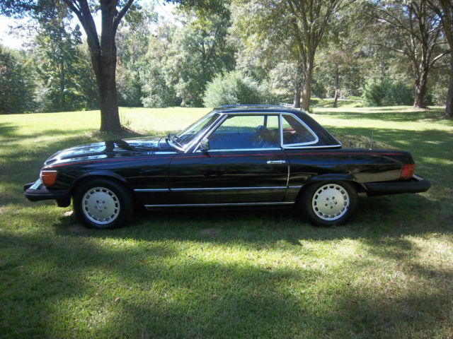1981 Mercedes-Benz SL-Class Base 2-Door Convertible - photo 3