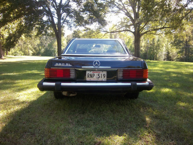 1981 Mercedes-Benz SL-Class Base 2-Door Convertible - photo 5