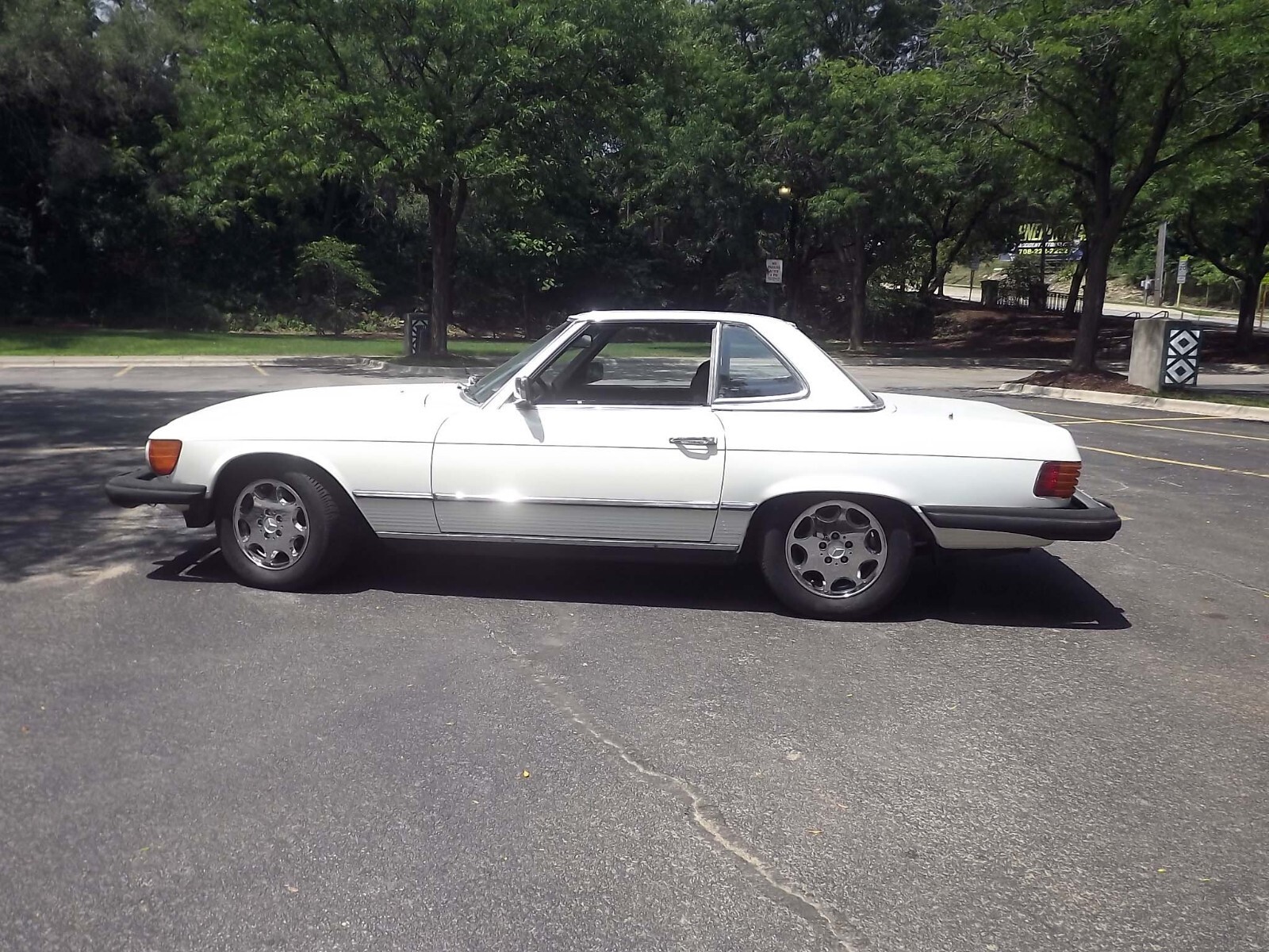 1981 Mercedes-Benz SL-Class Roadster - photo 2