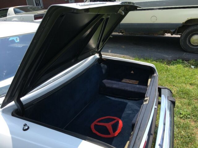 1981 Mercedes-Benz SL-Class - photo 9