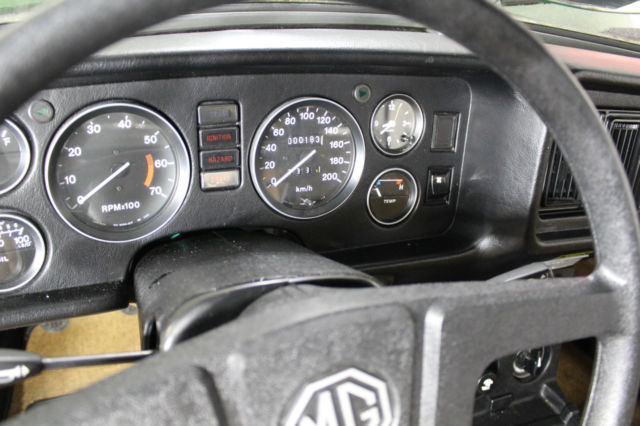 1981 MG MGB Base Convertible 2-Door - photo 5