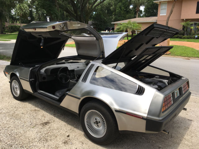 1981 Museum quality Delorean. Manual with only 4425 miles & original documents 1981 DeLorean