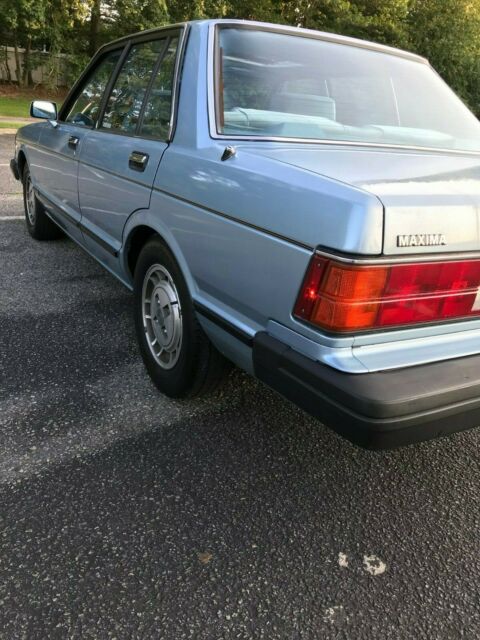 1981 Nissan Maxima - photo 11