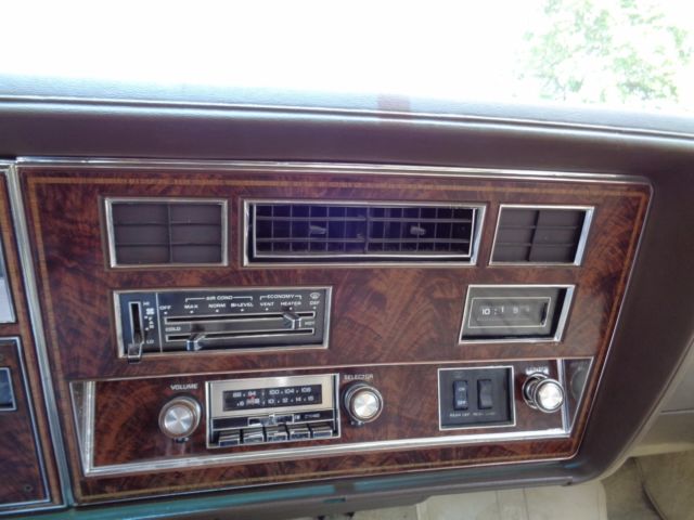 1981 Oldsmobile Custom Cruiser - photo 10