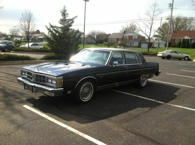 1981 Oldsmobile Ninety-Eight Regency - photo 10
