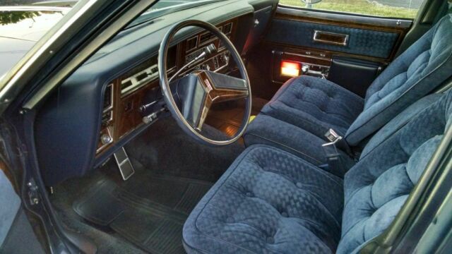 1981 Oldsmobile Ninety-Eight Regency - photo 4