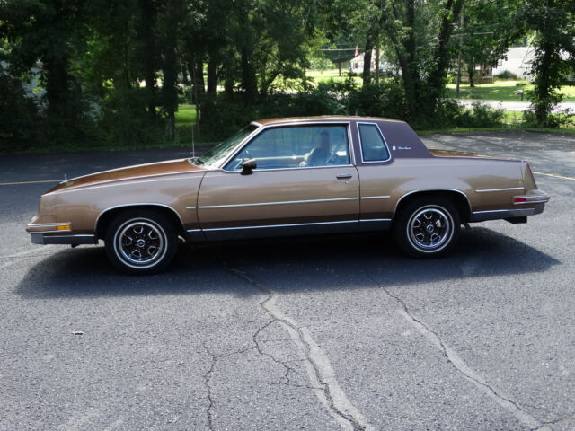 1981 Oldsmobile Cutlass Supreme Brougham Coupe 1981 Oldsmobile Cutlass