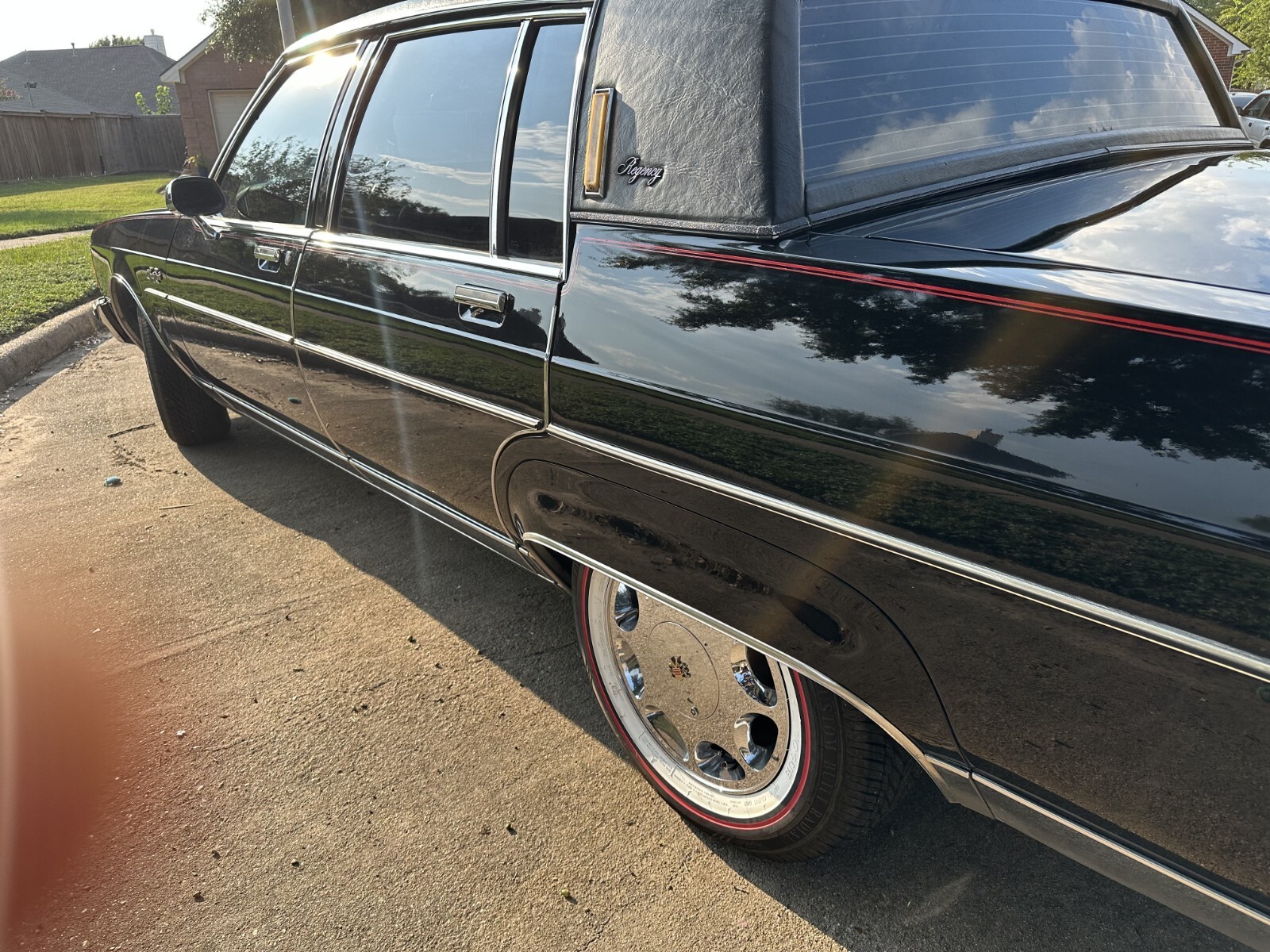 1981 Oldsmobile Ninety-Eight Regency - photo 3