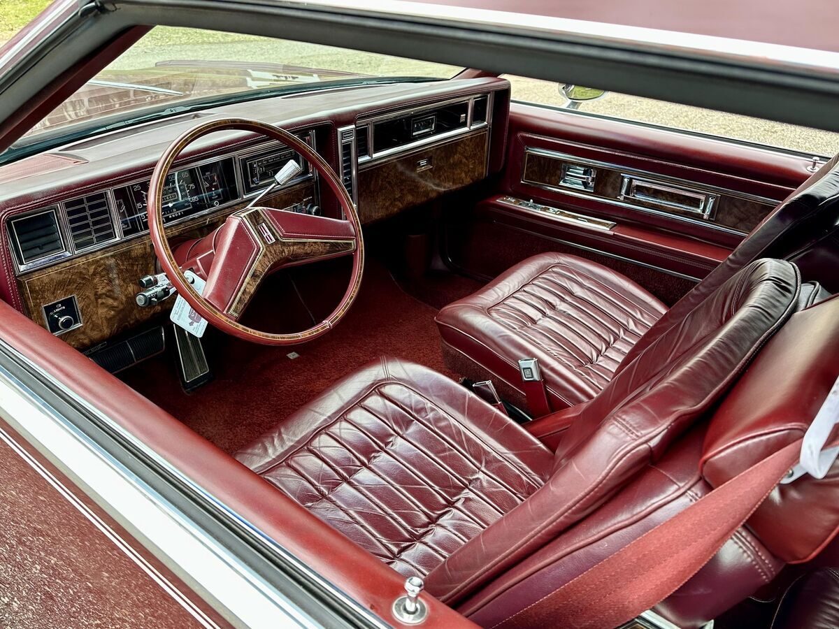 1981 Oldsmobile Toronado Brougham - photo 3