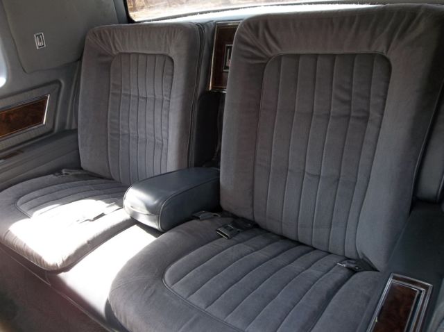 1981 Oldsmobile Toronado Brougham - photo 12