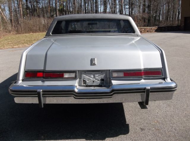 1981 Oldsmobile Toronado Brougham - photo 7