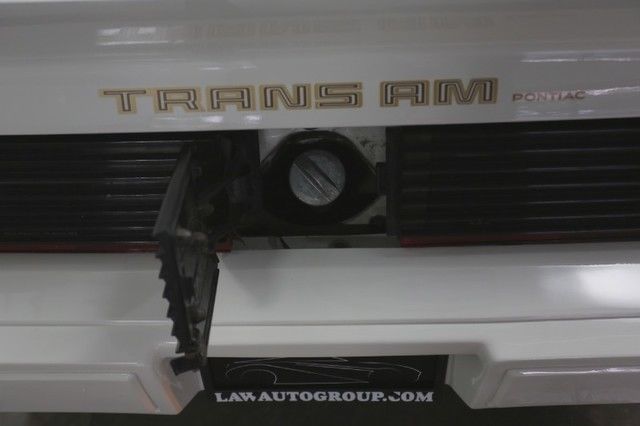 1981 Pontiac Trans Am 2DR COUPE - photo 9