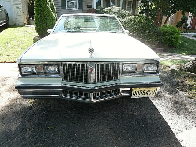 1981 Pontiac Bonneville - photo 4