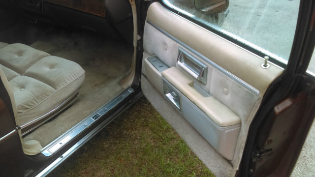 1981 Pontiac Bonneville - photo 13
