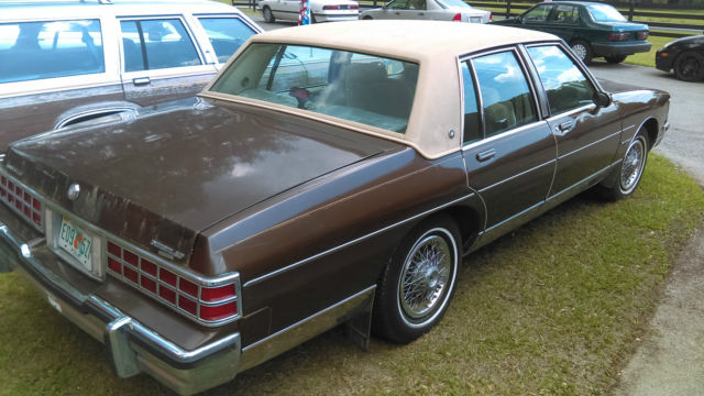 1981 Pontiac Bonneville - photo 2