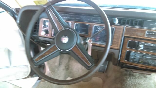 1981 Pontiac Bonneville diesel - photo 11