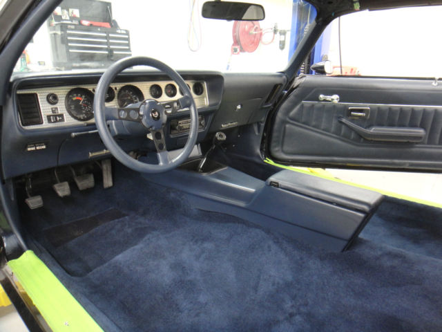1981 Pontiac Firebird Trans Am Coupe 2-Door - photo 10