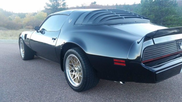 1981 Pontiac Firebird Trans Am Coupe 2-Door - photo 7