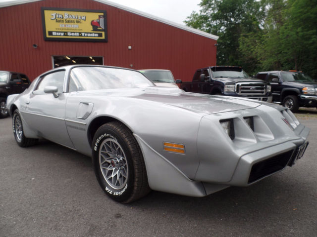 1981 Pontiac Firebird Trans Am ONLY 14,200 Original Miles w Paper work CLEAN!!!! 1981 Pontiac Firebird Trans Am
