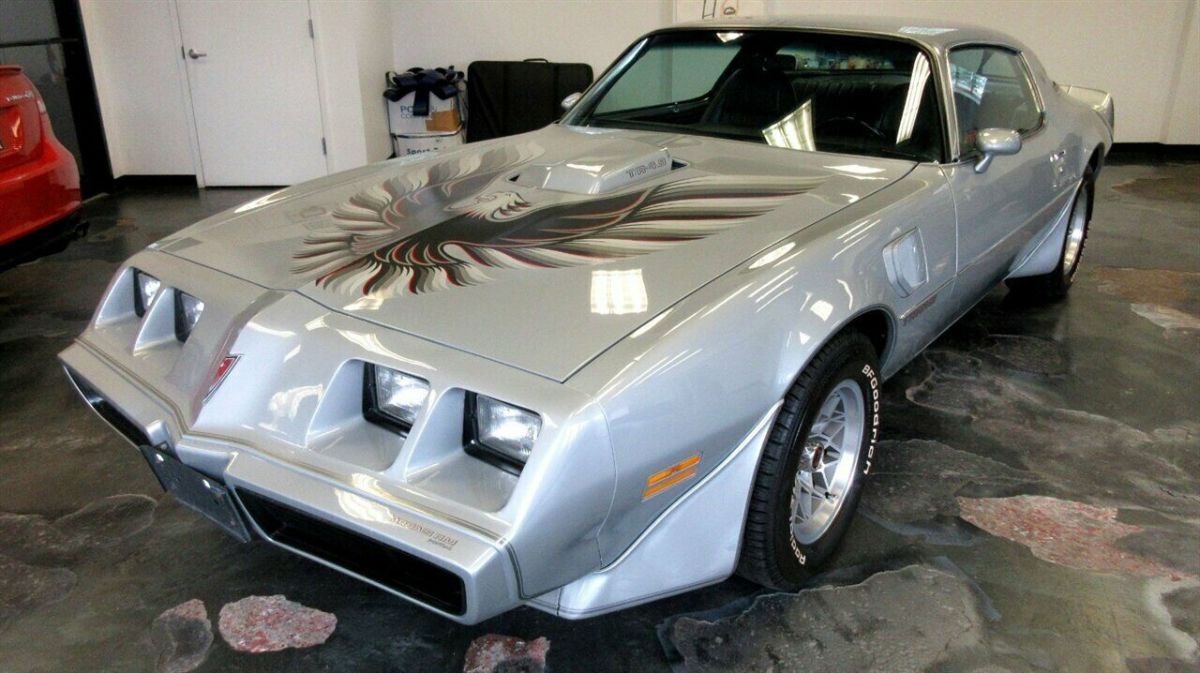 1981 Pontiac Firebird Trans Am - photo 3