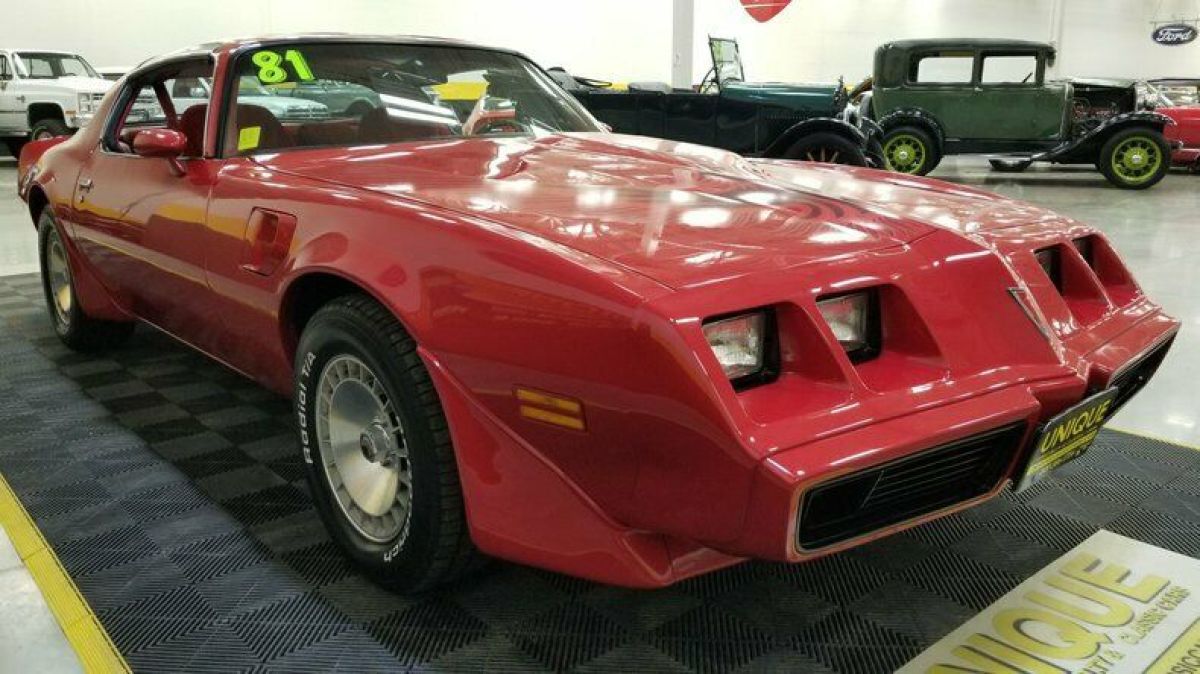 1981 Pontiac Firebird Trans Am Turbo - photo 3