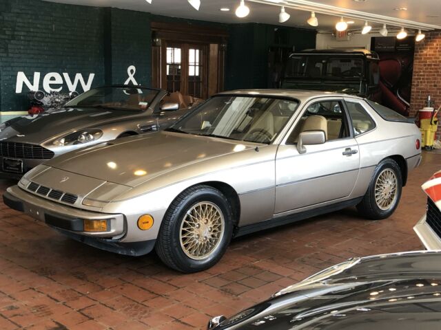 1981 Porsche 924 TURBO - photo 4