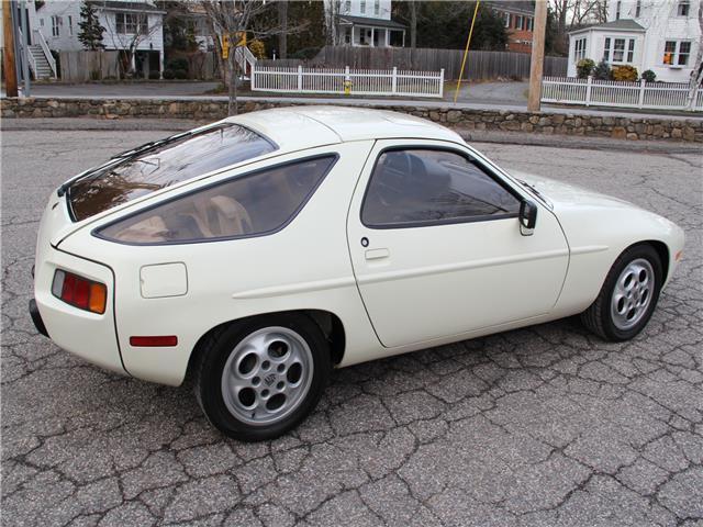 1981 Porsche 928 -- - photo 4